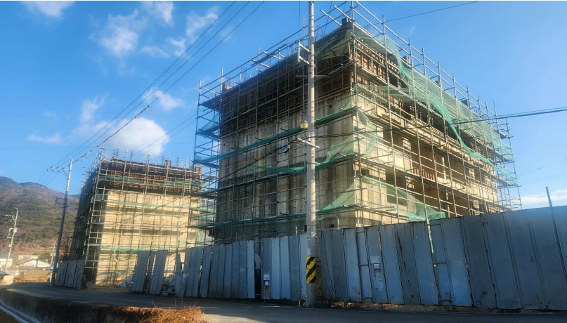 경상남도 남해군 남면 죽전리 387-1 외 3필지 다가구주택 경매 사진 1
