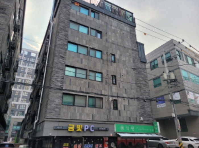 경기 김포시 고촌읍 신곡리 1062-6, 에이동 3층 303호 (더모스트) 외 1필지 도시형생활주택 경매 사진 2
