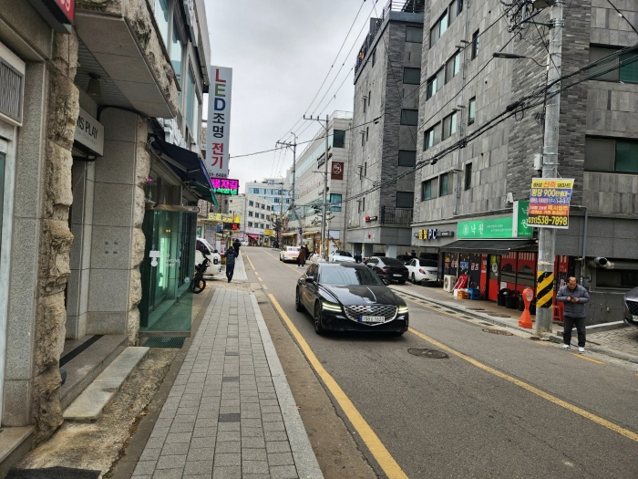 경기 김포시 고촌읍 신곡리 1062-6, 에이동 3층 303호 (더모스트) 외 1필지 도시형생활주택 경매 사진 6