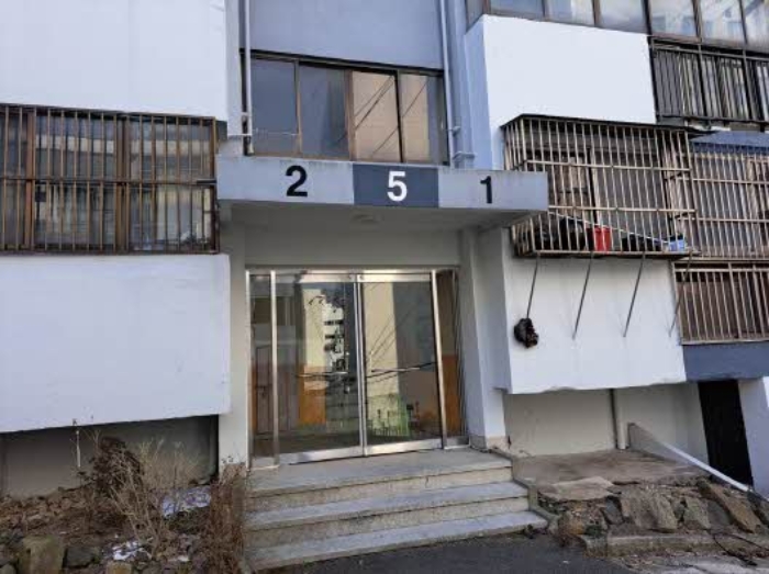 부산 부산진구 개금동 산 54-4, 5동 2층202호 (개금동,고원아파트) 외 9필지 아파트 경매 사진 6