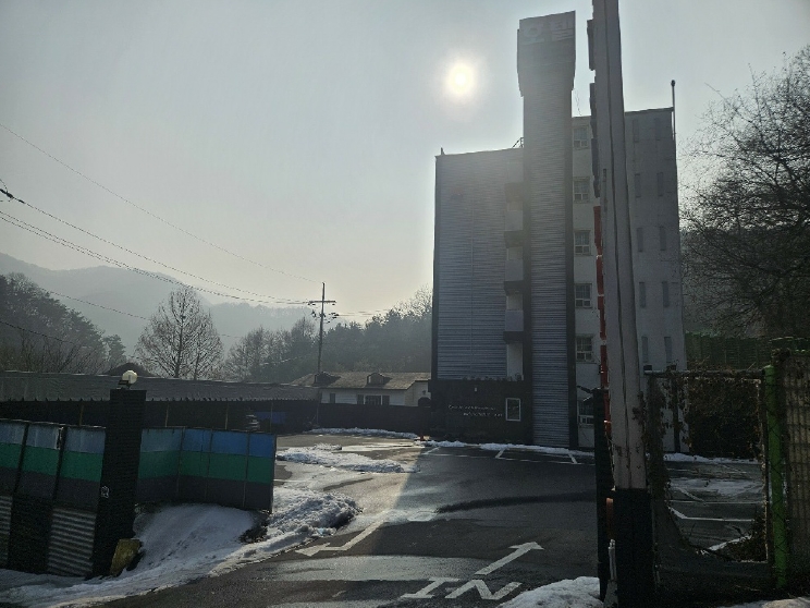 경기도 양주시 장흥면 석현리 359-7 외 1필지 숙박시설 경매 사진 1