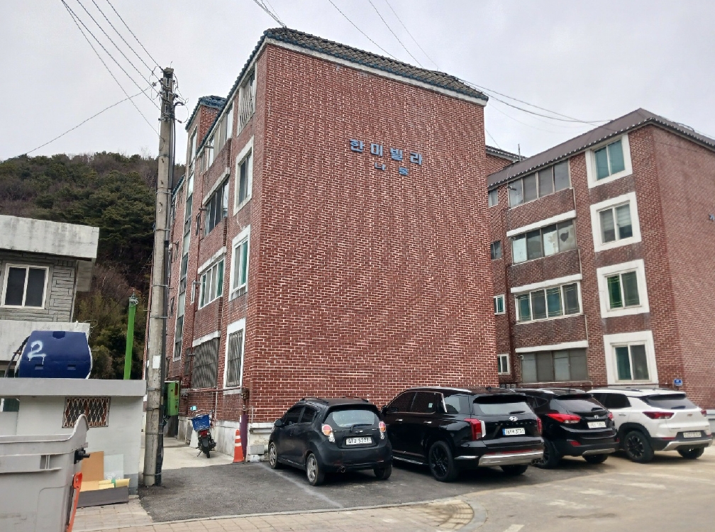 충남 공주시 금학동 205-9, 4층401호 (금학동,한미빌라) 외 1필지 다세대주택 경매 사진 1