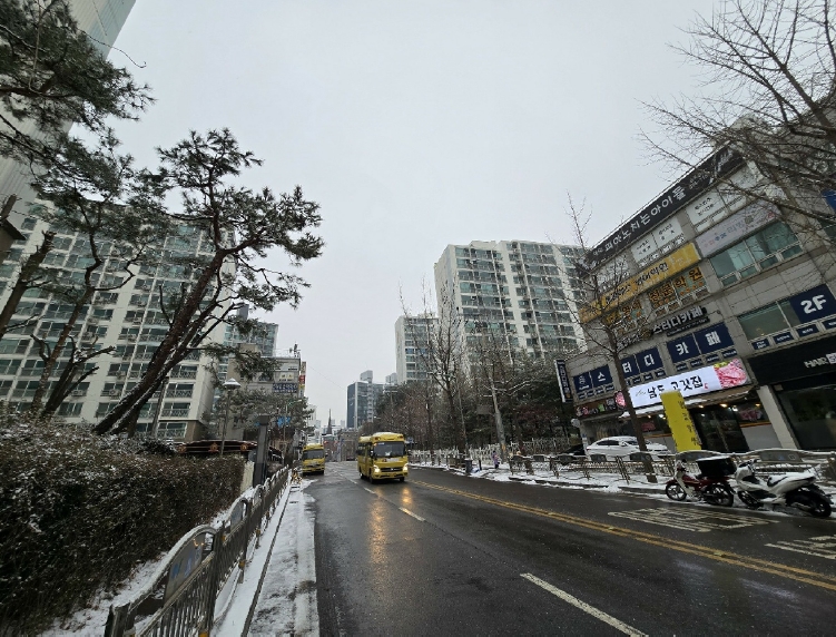 경기 고양시 일산서구 일산동 1655, 111동 1층101호 (일산동,일신건영아파트) 외 1필지 아파트 경매 사진 2
