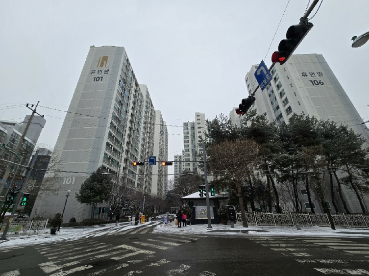 경기 고양시 일산서구 일산동 1655, 111동 1층101호 (일산동,일신건영아파트) 외 1필지 아파트 경매 사진 3