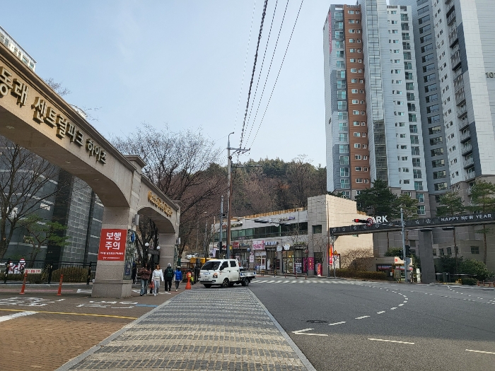부산 동래구 명륜동 756, 104동 2층201호 (명륜동,동래센트럴파크하이츠1차) 아파트 경매 사진 4