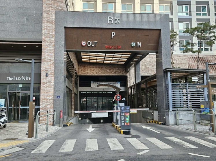경기 김포시 구래동 6871-33, 비동 1층111호 (구래동,김포더럭스나인오피스텔) 외 2개호 외 1필지 근린상가 경매 사진 9