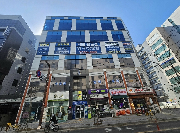 경기 화성시 새솔동 78-1, 봄프라자 1동 4층401호 외 1필지 근린상가 경매 사진 1