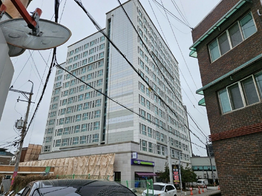 경기도 수원시 팔달구 고등동 305-10 루체스타 1동 2층211호 외 1필지 오피스텔(주거) 경매 사진 1