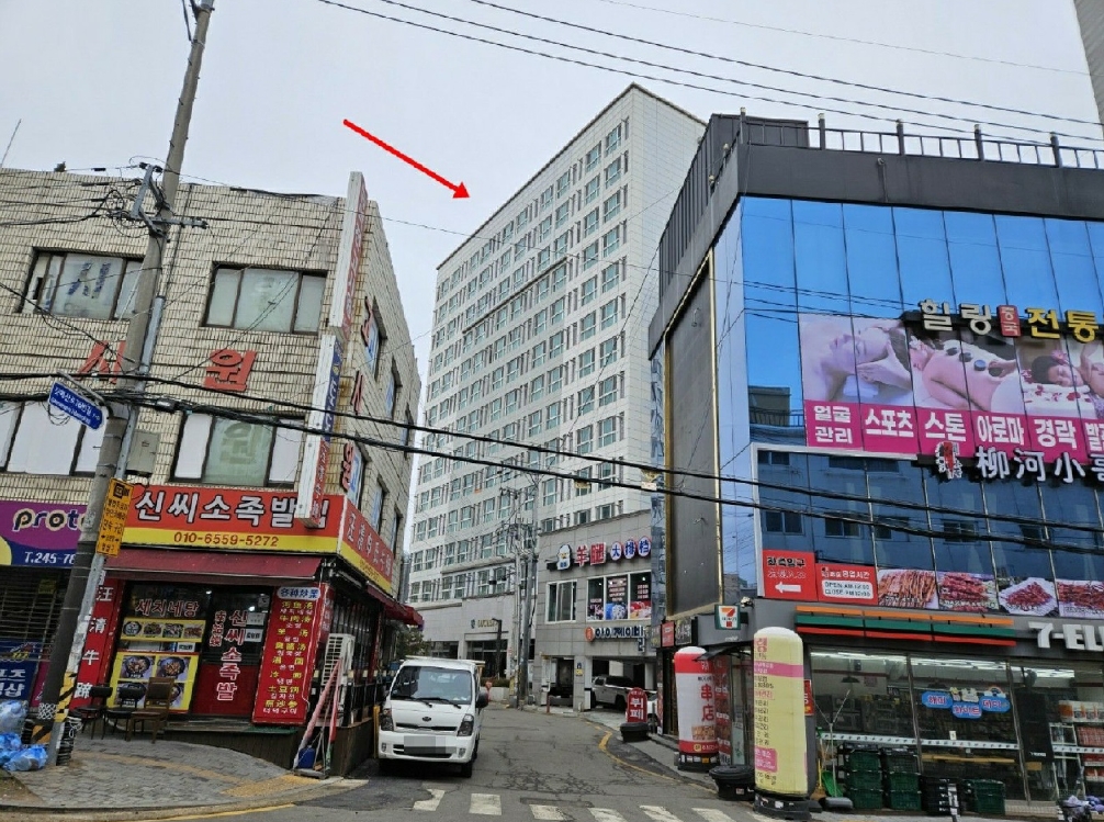 경기도 수원시 팔달구 고등동 305-10 루체스타 1동 2층211호 외 1필지 오피스텔(주거) 경매 사진 2