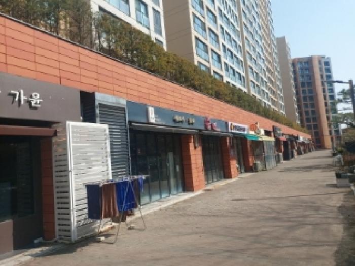 경기도 용인시 수지구 동천동 935 한빛마을래미안이스트팰리스1단지 상가동 1층1블록-4호 외 1개호 근린상가 경매 사진 1