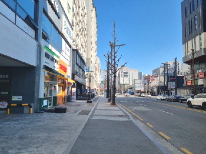 대전광역시 유성구 봉명동 640-6 라온팰리스 1동 2층203호 근린상가 경매 사진 1