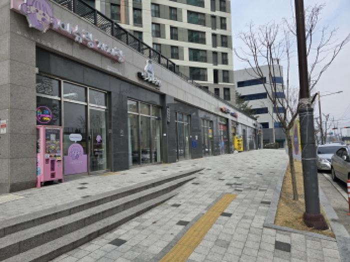 경북 영천시 완산동 1436, 이편한세상센텀스타시티영천1블럭 상가동 1층107호 근린상가 경매 사진 2