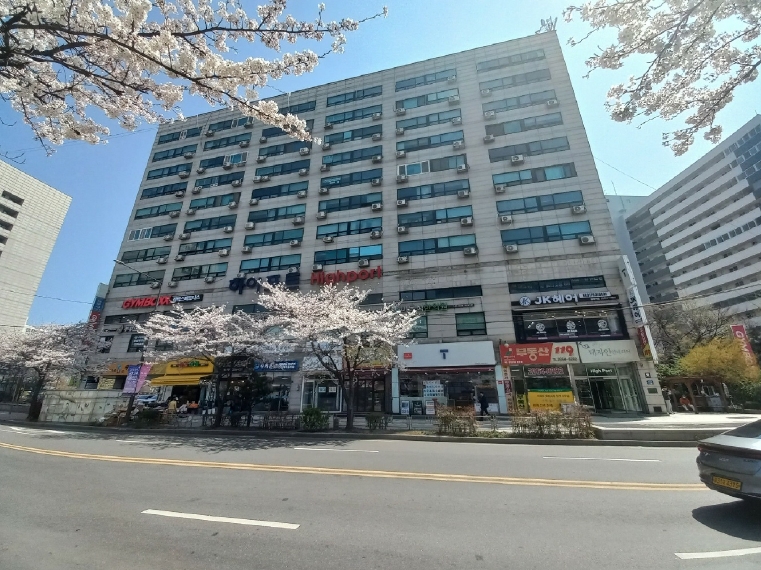 서울특별시 강서구 방화동 830-2 하이포트 제2층 제215호 외 3개호 근린상가 경매 사진 1