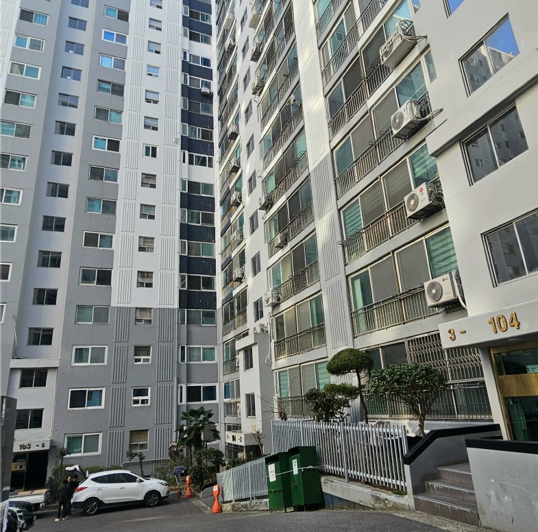 부산광역시 사상구 주례동 10-21 반도보라매머드타운 103,104동 4층104-401호 아파트 경매 사진 1