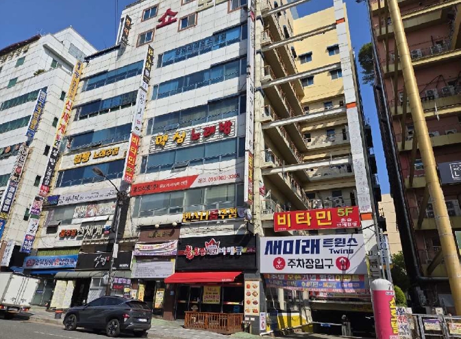경상남도 김해시 대청동 301-6 새미래트윈스빌딩 7층701호 외 1개호 근린상가 경매 사진 2