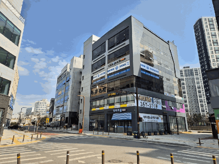 경기도 화성시 새솔동 99-3 엠폴리스303 1동 3층301호 외 1개호 근린상가 경매 사진 8
