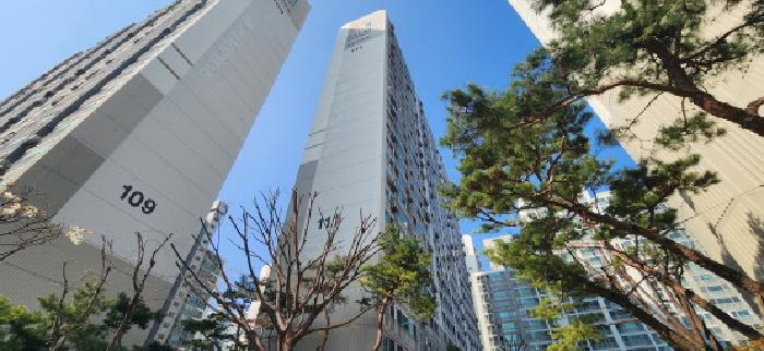 경기도 파주시 아동동 283 팜스프링아파트 111동 1층102호 외 12필지 아파트 경매 사진 1
