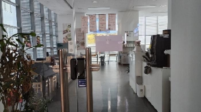 경기도 안양시 동안구 호계동 555-2 금정역2차에스케이브이1타워 2층217호 근린상가 경매 사진 2