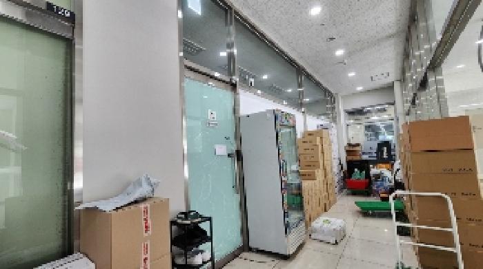 경기도 안양시 동안구 호계동 555-42 안양에스케이브이1센터 1층128호 외 1필지 근린상가 경매 사진 1