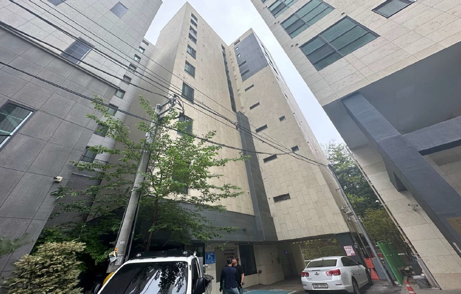 서울특별시 광진구 자양동 680-6 결 4층402호 외 1필지 오피스텔(주거) 경매 사진 1