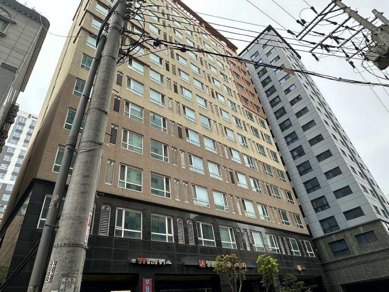 서울특별시 강동구 길동 387-5 길동청광플러스원큐브1차 13층1306호 외 1필지 도시형생활주택 경매 사진 1
