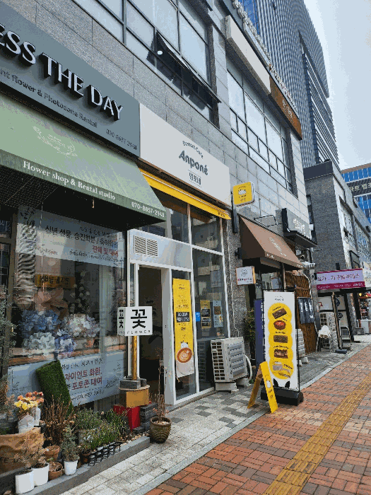 경기도 수원시 영통구 하동 989 원희캐슬광교 1층에이-111호 외 4필지 근린상가 경매 사진 11