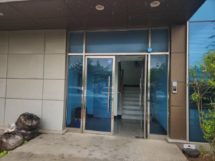 인천광역시 중구 신흥동3가 39-27 (주)국보 인천 아암물류센터 에이동 창고시설 경매 사진 1