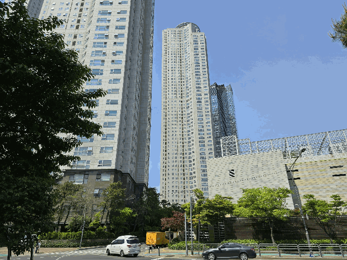 서울특별시 광진구 자양동 227-7 더샵스타시티 에이동 46층4605호 외 6필지 아파트 경매 사진 8