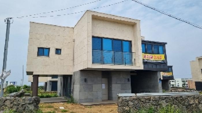 제주특별자치도 제주시 우도면 연평리 613-2 브라운스톤 에이동 외 2필지 단독주택 경매 사진 9