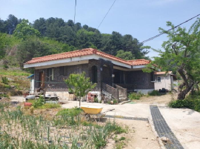 경기도 가평군 가평읍 산유리 360-1 단독주택 경매 사진 1