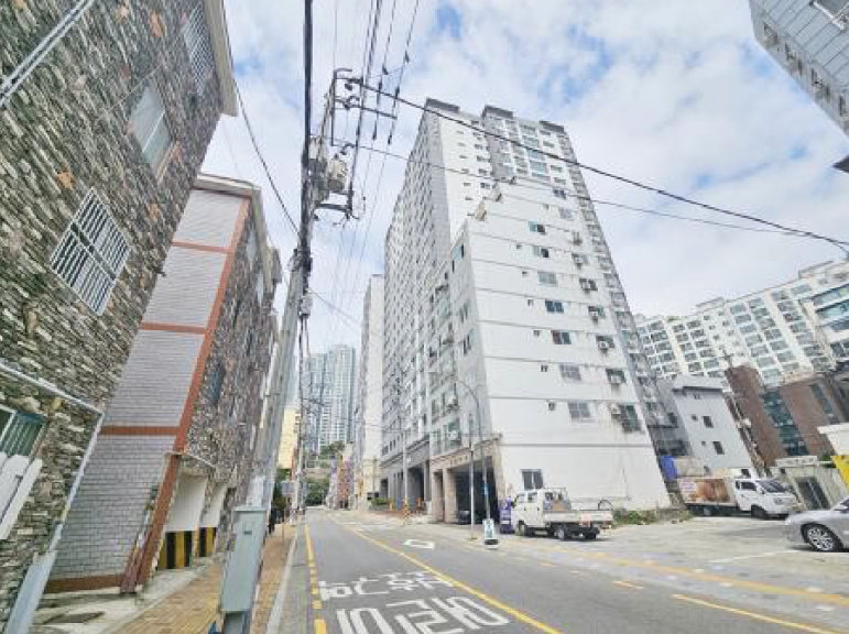부산광역시 서구 서대신동1가 34-2 대신에코팰리스 8층805호 외 6필지 아파트 경매 사진 4
