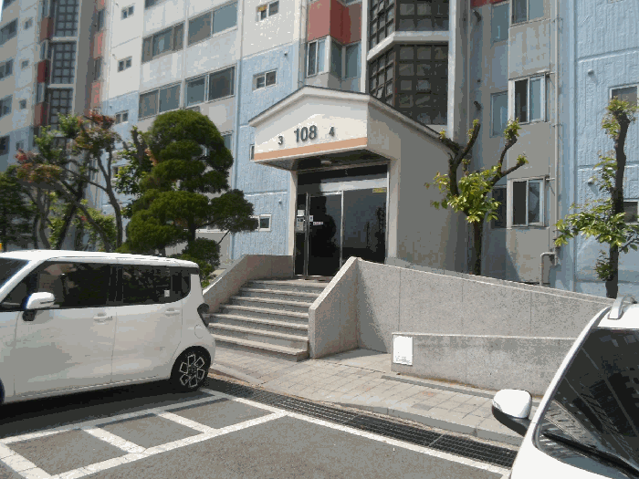 경기도 수원시 권선구 호매실동 84-25 호매실지에스아파트 108동 1층104호 외 5필지 아파트 경매 사진 6