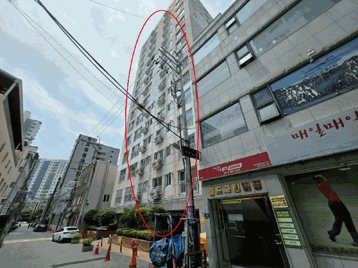 부산광역시 중구 보수동2가 65-2 보수동해마루아파트2차 10층1002호 외 1필지 아파트 경매 사진 4