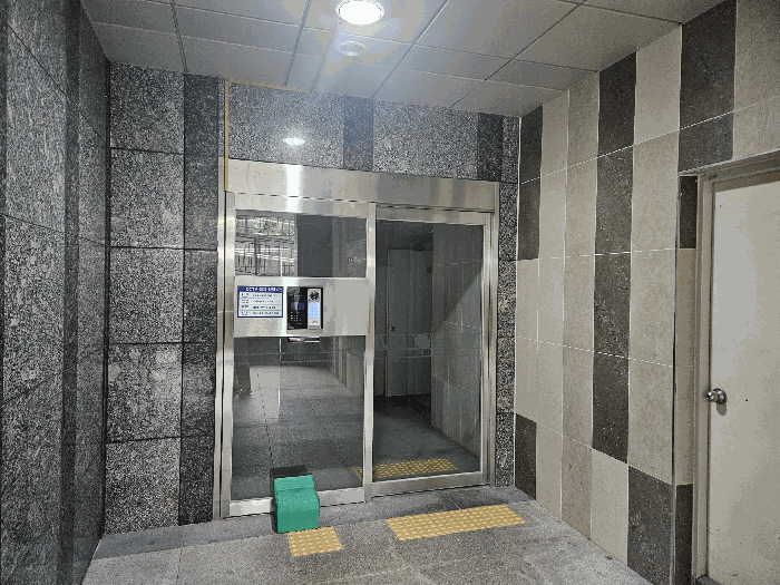 경상남도 창원시 진해구 풍호동 305-17 창원마린푸르지오2단지 204동 14층1401호 아파트 경매 사진 8