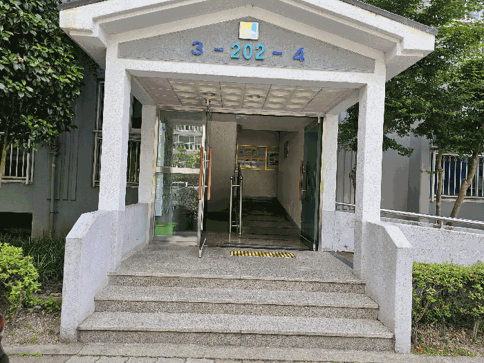 광주광역시 남구 진월동 215-1 진월동2차진아하이빌아파트 제202동 제2층 제203호 외 3필지 아파트 경매 사진 3