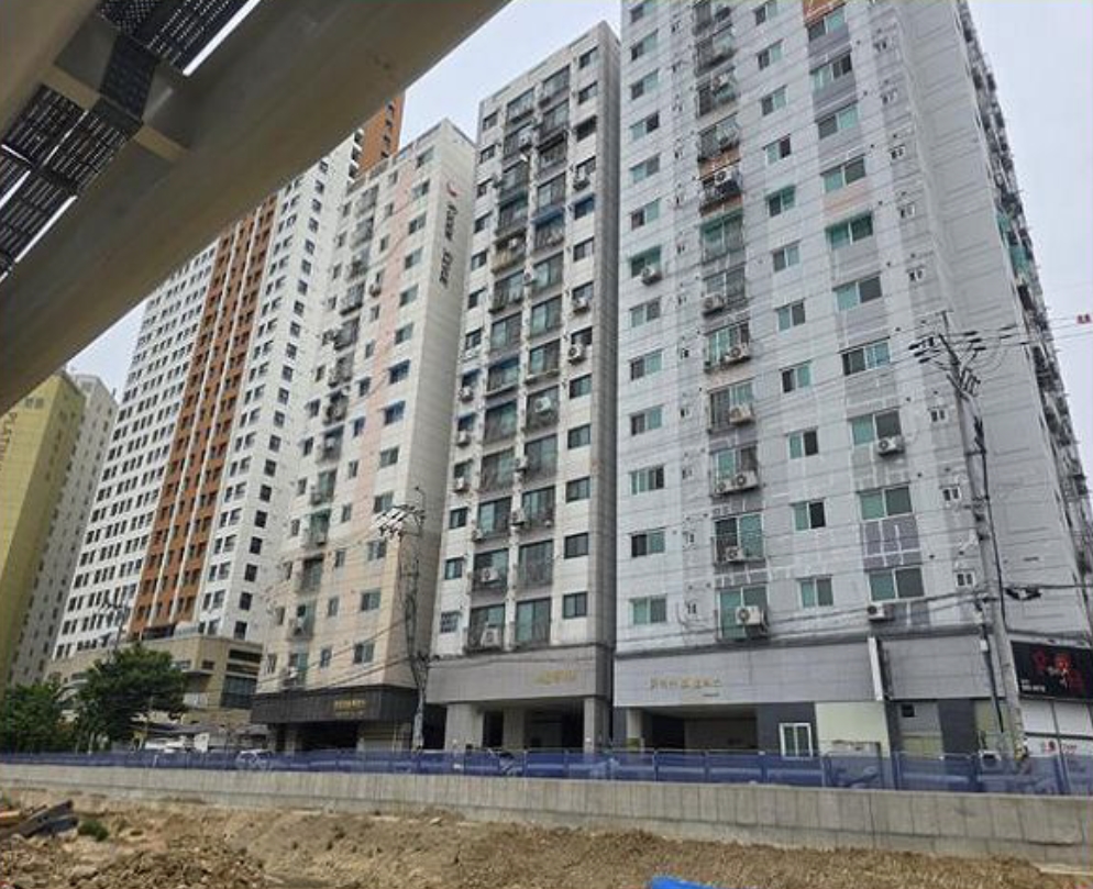인천광역시 부평구 부평동 61-7 미올하버뷰 3층 301호 외 5필지 오피스텔(주거) 경매 사진 1
