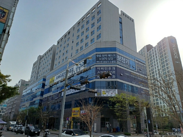 경기도 수원시 권선구 호매실동 1401 호매실중앙파크뷰주건축물제1동 5층504호 외 1필지 근린상가 경매 사진 2