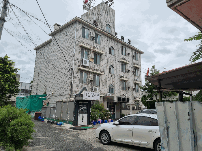 충청남도 금산군 금산읍 중도리 481-1 외 2필지 숙박시설 경매 사진 77