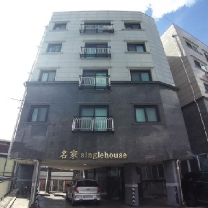 서울특별시 구로구 구로동 487-9 명가싱글하우스 제4층 제401호 외 3필지 도시형생활주택 경매 사진 1