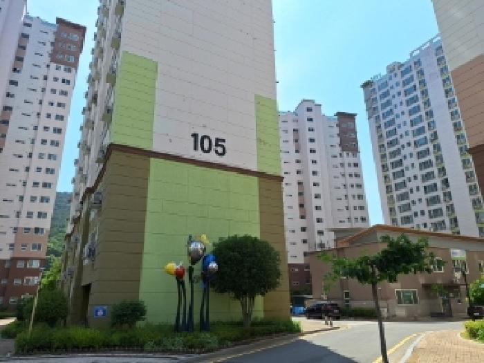 전라남도 광양시 광양읍 구산리 832-1 덕진광양의봄아파트 105동 6층604호 외 1필지 아파트 경매 사진 3