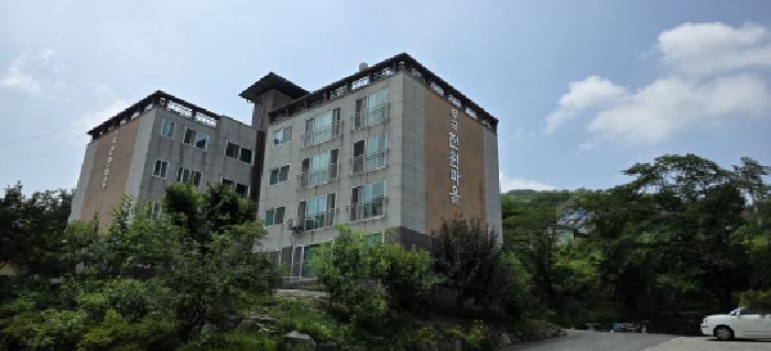 경상북도 김천시 부곡동 175-1 부곡전원마을 4층403호 외 1필지 연립주택 경매 사진 1
