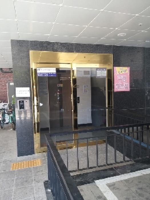 서울특별시 구로구 구로동 329-95 그린빌 제2층 제202호 외 2필지 근린상가 경매 사진 2