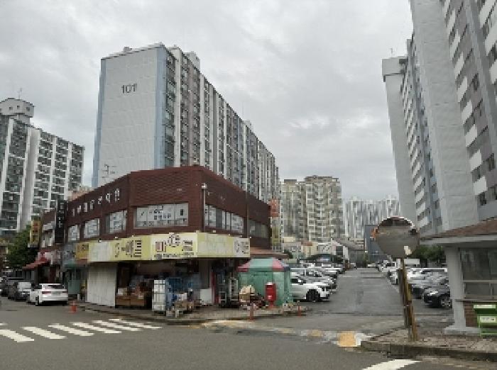 충청북도 청주시 흥덕구 비하동 300 효성아파트 101동 6층 606호 외 4필지 아파트 경매 사진 1