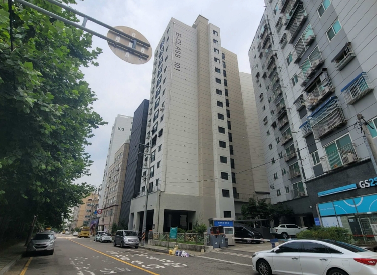 인천광역시 부평구 십정동 182-41 이클래스 101동 3층302호 외 2필지 오피스텔(주거) 경매 사진 2