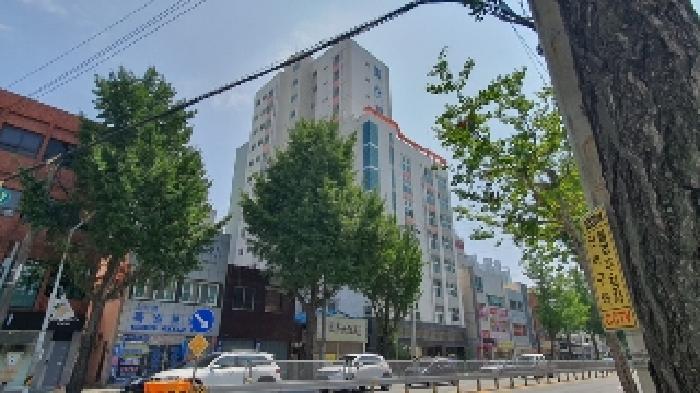 경상남도 창원시 마산합포구 산호동 324-11 자연과사람들 2층 201호 외 32개호 아파트 경매 사진 1