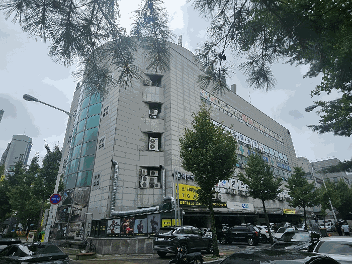 경기도 고양시 일산서구 일산동 1064-3 지층102호 외 4개호 외 2필지 근린상가 경매 사진 11