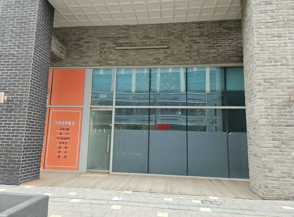 경기 김포시 구래동 6871-58, 1층107호 (구래동,스위트엠아크라시티1차) 근린상가 경매 사진 3
