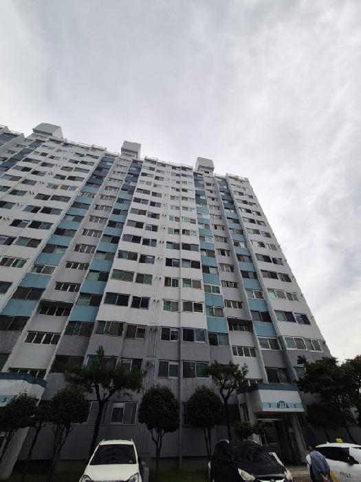 광주광역시 북구 양산동 205-6 제202동 제13층 제1302호 외 3필지 아파트 경매 사진 2
