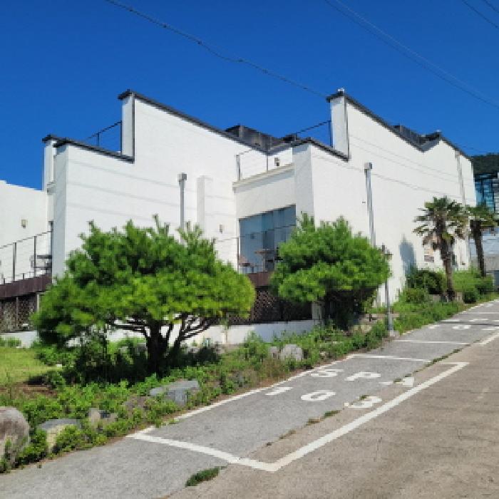 전라남도 여수시 돌산읍 평사리 1011-2 외 6필지 숙박시설 경매 사진 11