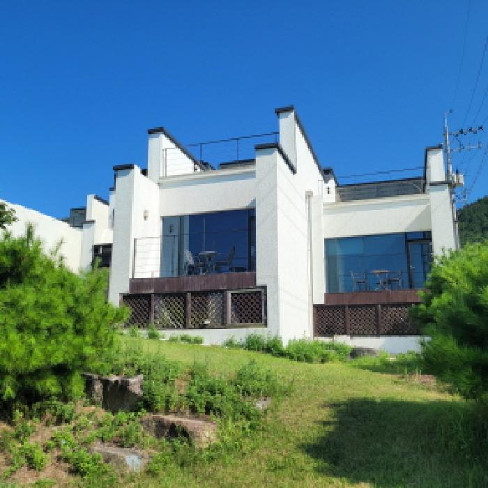 전라남도 여수시 돌산읍 평사리 1011-2 외 6필지 숙박시설 경매 사진 10